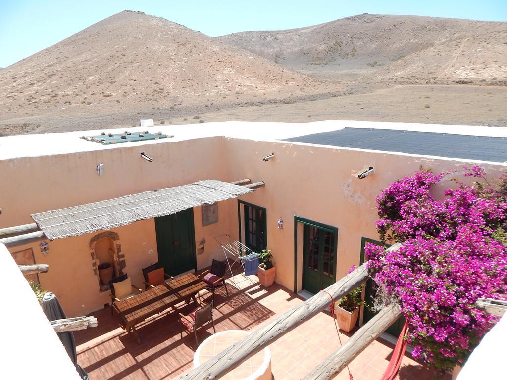 La Casa Caldera Pensionat Femés Exteriör bild