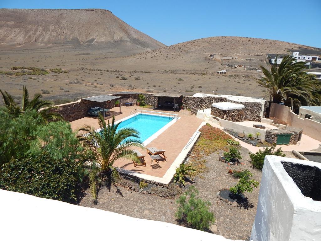 La Casa Caldera Pensionat Femés Exteriör bild