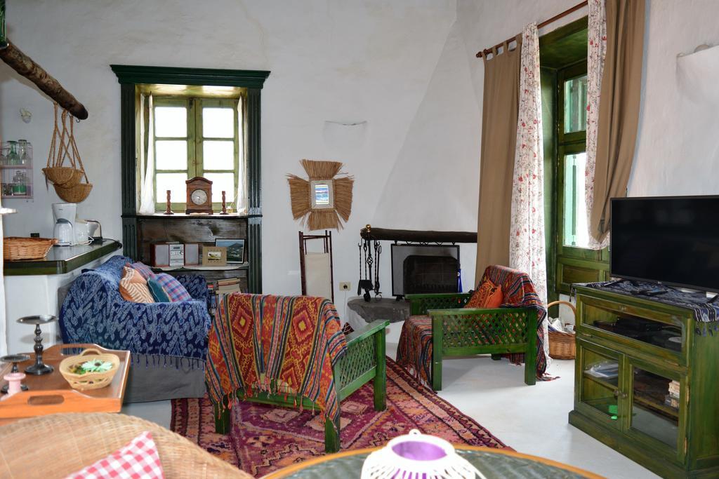 La Casa Caldera Pensionat Femés Exteriör bild