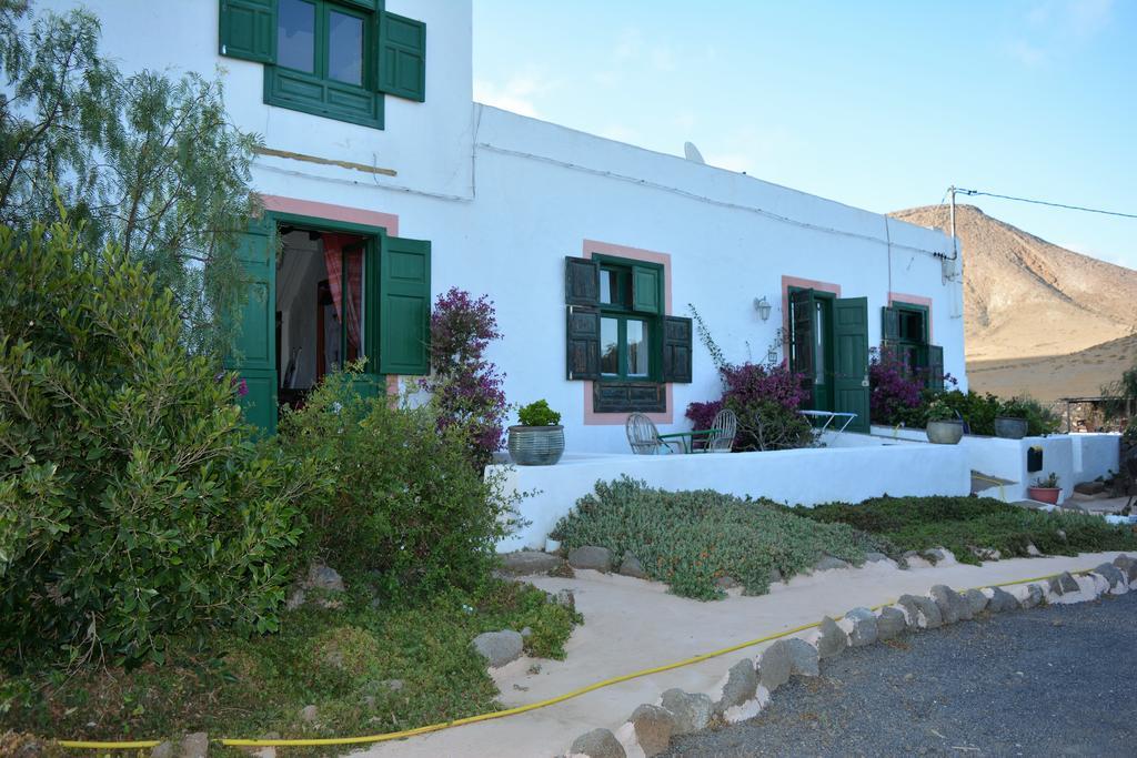 La Casa Caldera Pensionat Femés Exteriör bild